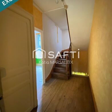 Maison 7 pièces 212800 €