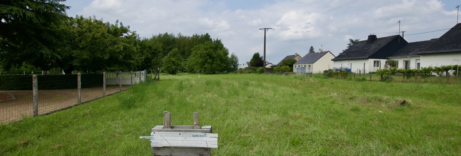 Terrain  2363 m² à vendre à Vernoil-le-Fourrier (49390)