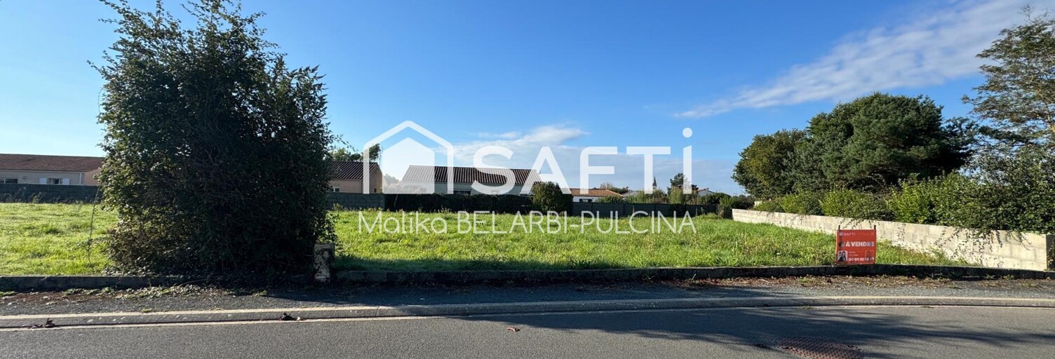 Terrain  689 m² à vendre à Saint-Mathurin (85150)
