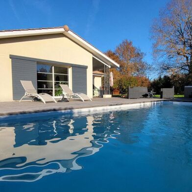 Maison 5 pièces 325500 €