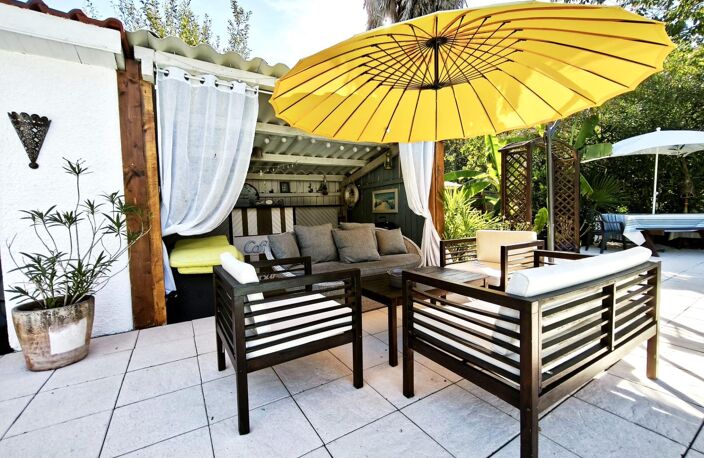 Maison T7 de caractère avec piscine et pool house — photo 4