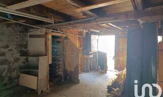 Maison 10 Pièces 220 m² à vendre à Saint-Martin-Valmeroux (15140)