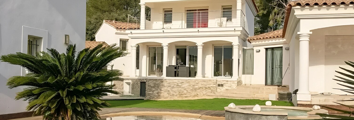 Maison 11 Pièces 301 m² à vendre à La Cadière-d'Azur (83740)