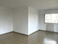La Rode - Champ  de Mars Beau T5 Terrasse avec 4 chambres Parking et cave. — photo 3
