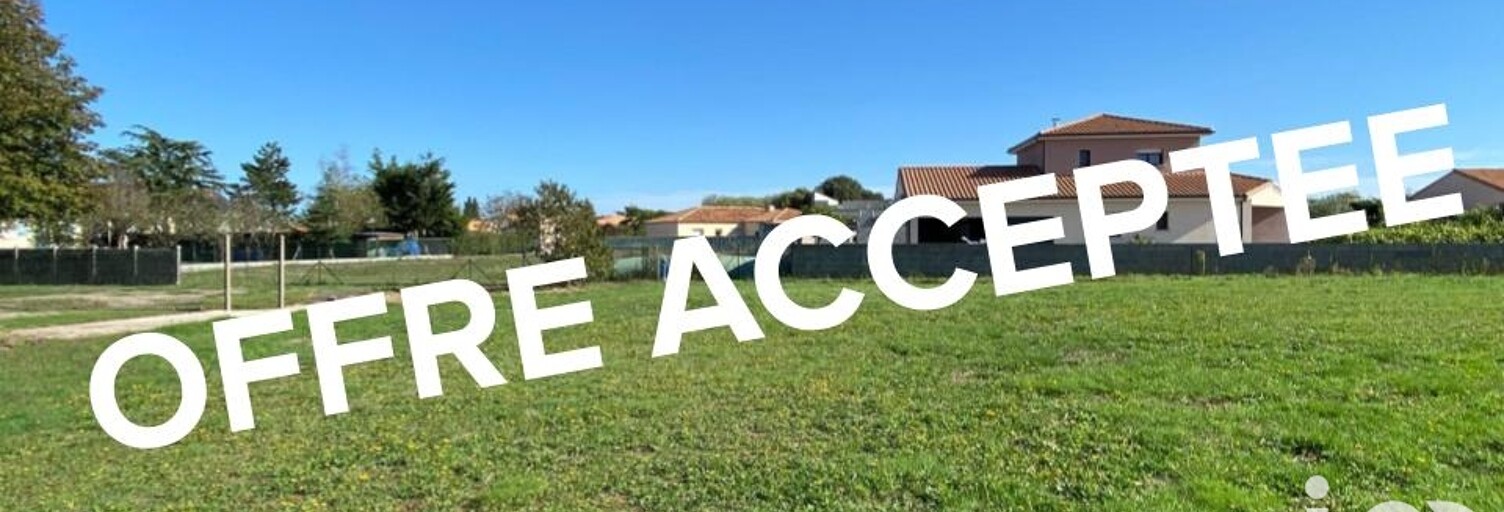 Terrain  843 m² à vendre à Bazoges-en-Paillers (85130)