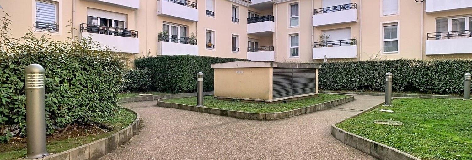 Appartement 1 Pièce 33 m² à vendre à Brie-Comte-Robert (77170)