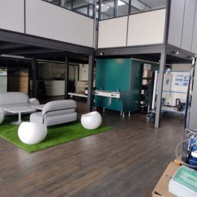 Commerce  1260000 €