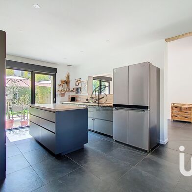 Maison 6 pièces 379000 €