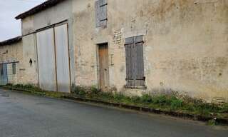 Immeuble  193 m² à vendre à Matha (17160)