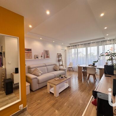 Appartement 4 pièces 235000 €