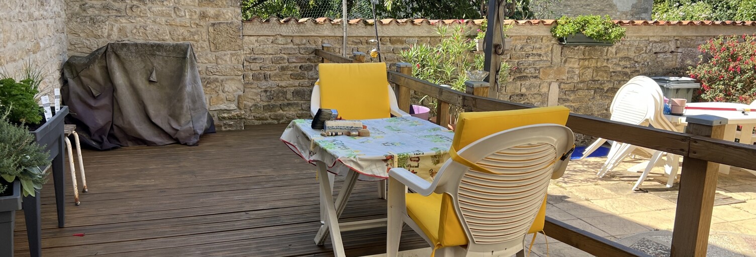 Maison 11 Pièces 237 m² à vendre à Courcôme (16240)