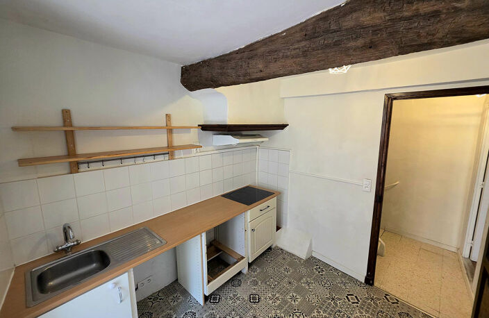 LOCATION MAISON DE VILLAGE ST JEANNET — photo 2