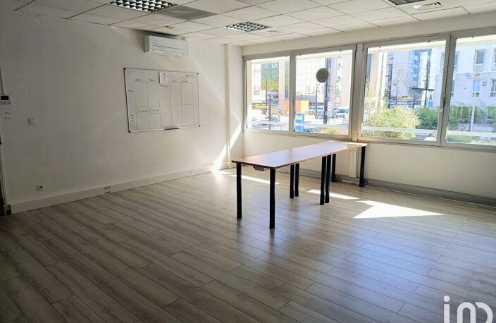 Vente Bureaux 67 m&sup2; — photo 4