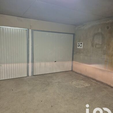 Garage  18000 €