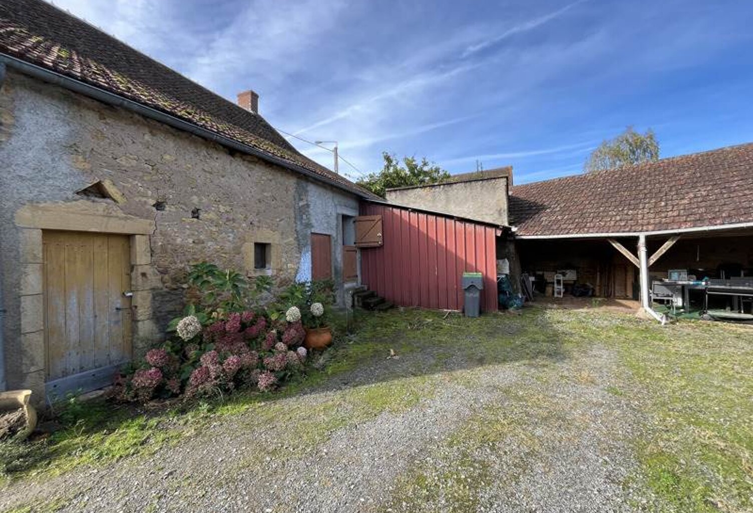 Vente maison 3 pièces 55 m² Châteaumeillant (18370) — photo 1