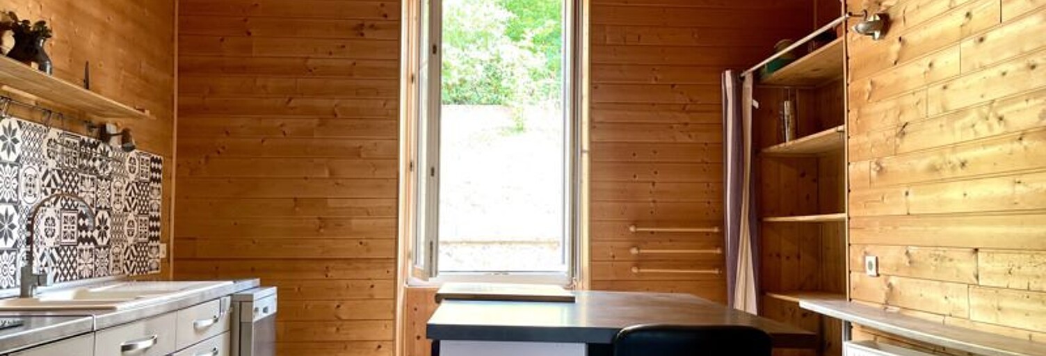 Maison 9 Pièces 240 m² à vendre à Aubin (12110)