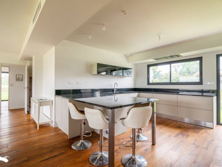 Contemporaine de 4 pièces principales — photo 1