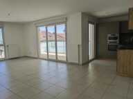 T3 récent, traversant, avec vue et garage inclus — photo 4