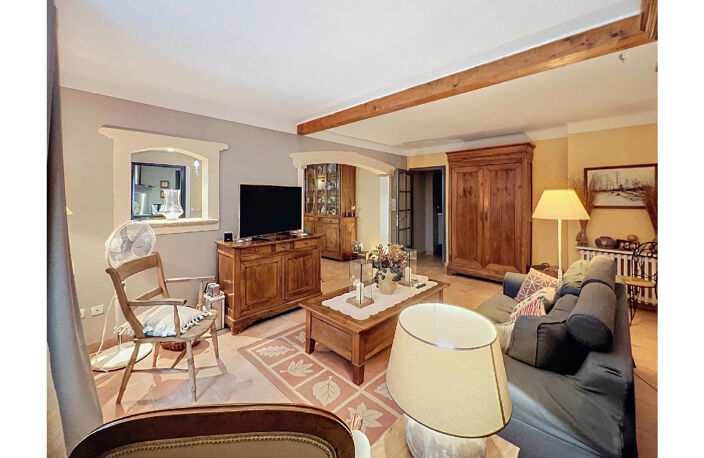 A VENDRE- Villa de 7 pièces de 184.60 m2 — photo 3