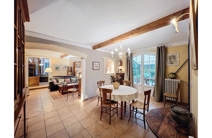 A VENDRE- Villa de 7 pièces de 184.60 m2 — photo 4