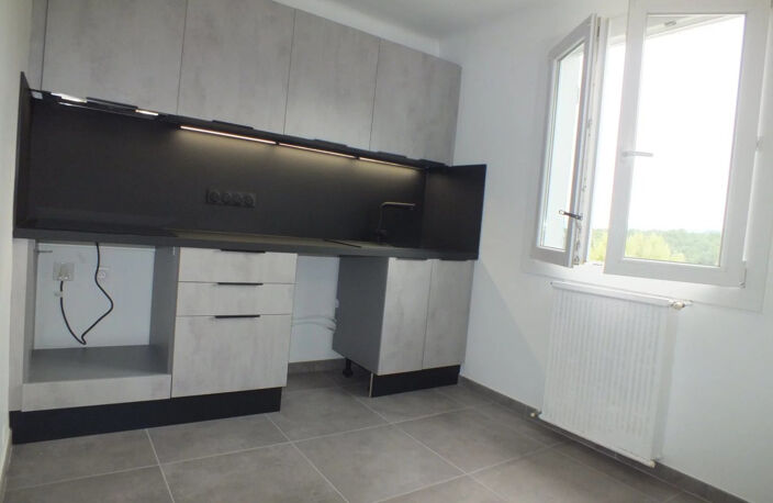 Villa 4 pièces 100 m2 à Mimet — photo 2