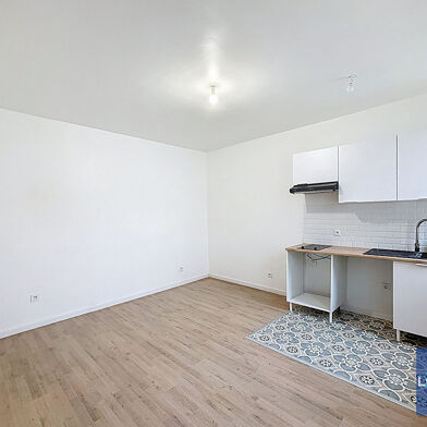 Maison 3 pièces 75500 €