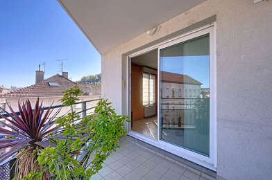 Appartement 4 pièces 299900 €
