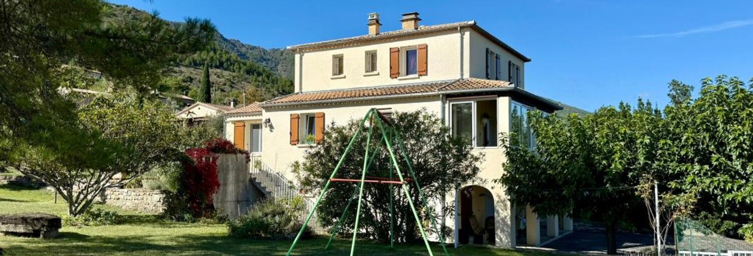 Maison 5 Pièces 145 m² à vendre à Les Vans (07140)