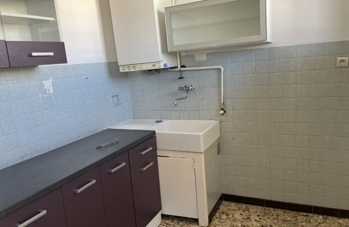 T1 — photo 3