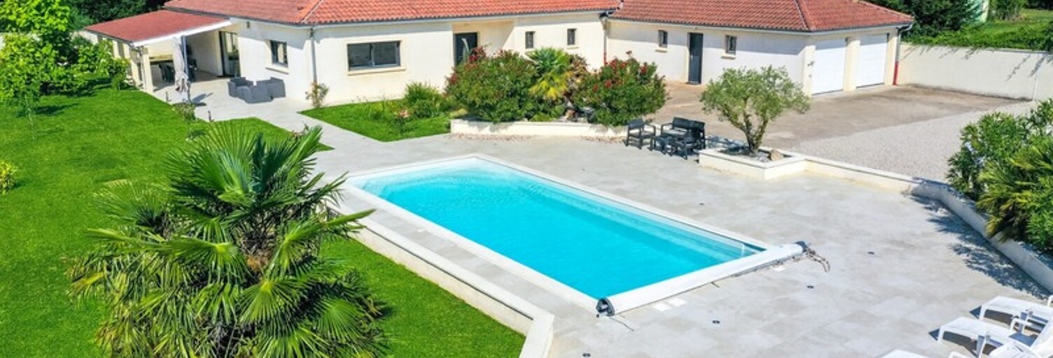 Maison 8 Pièces 300 m² à vendre à Saint-Jean-de-Thurigneux (01390)