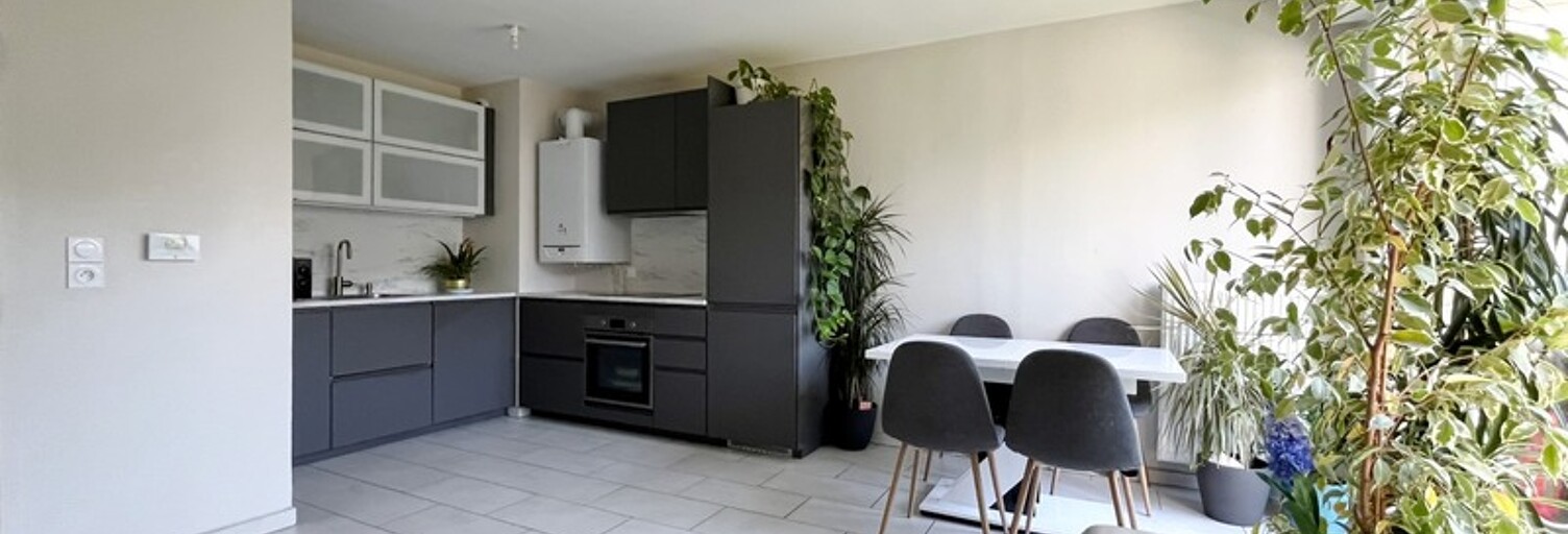 Appartement 4 Pièces 95 m² à vendre à Meyzieu (69330)