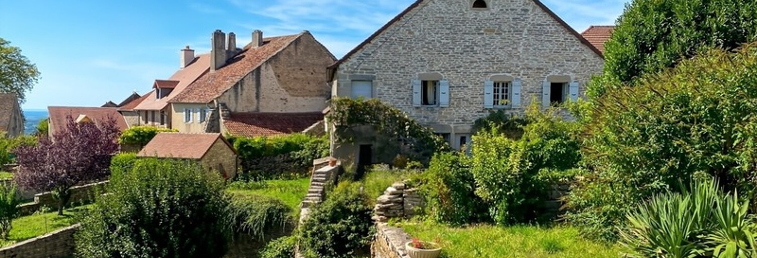 Maison 7 Pièces 183 m² à vendre à Château-Chalon (39210)