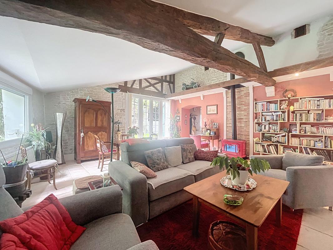 Villa / Maison  T5 à vendre Benon 17170