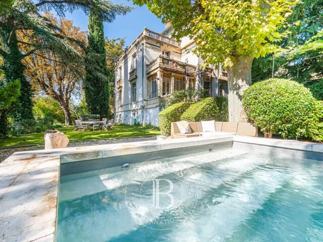 EXCLUSIVITÉ - SALON DE PROVENCE - CENTRE VILLE - MAISON DE MAÎTR — photo du bien