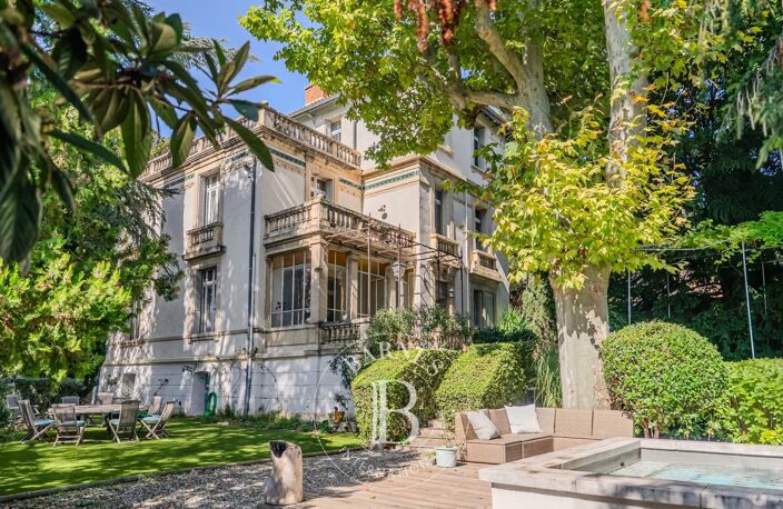 EXCLUSIVITÉ - SALON DE PROVENCE - CENTRE VILLE - MAISON DE MAÎTR — photo 2