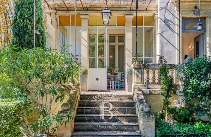 EXCLUSIVITÉ - SALON DE PROVENCE - CENTRE VILLE - MAISON DE MAÎTR — photo 4
