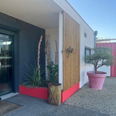 Local industriel  680000 €