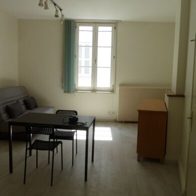 Appartement 1 pièces 450 €