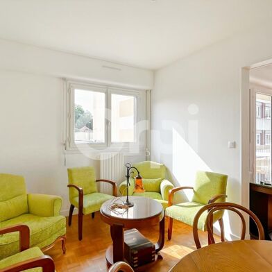 Appartement 5 pièces 191000 €