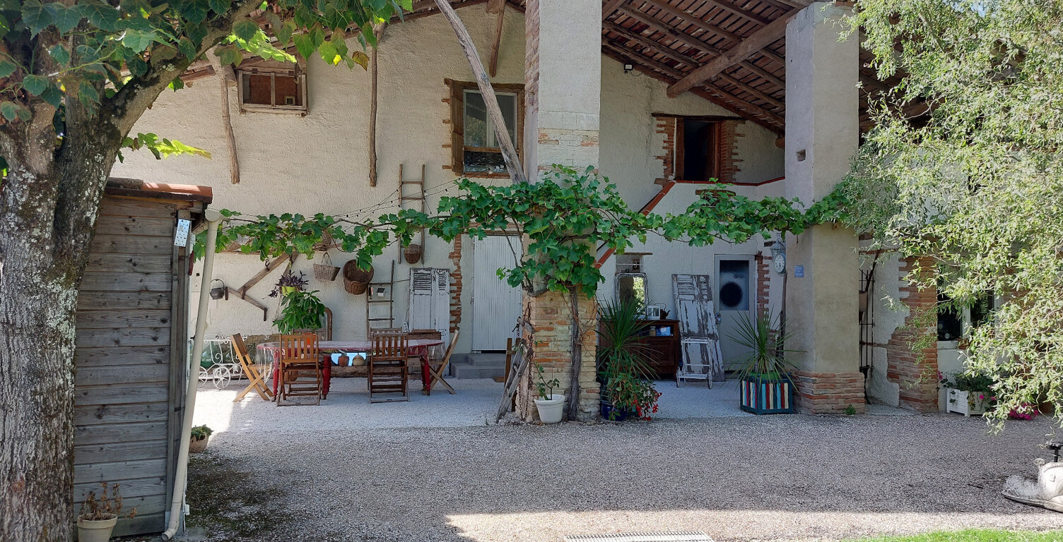 Maison à vendre 7 pièces MONTAUBAN (82) avec chambres d'hôtes, piscine, jardin et dépendance — photo 1