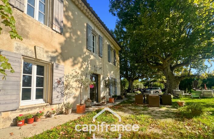 ALPILLES   Mas en campagne de   250m² à MOLLEGES, 4 chambres, beaux volumes , terrain 5 000m², piscine,  calme et sérénité — photo 3