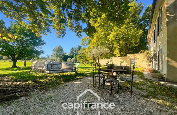 ALPILLES   Mas en campagne de   250m² à MOLLEGES, 4 chambres, beaux volumes , terrain 5 000m², piscine,  calme et sérénité — photo 4