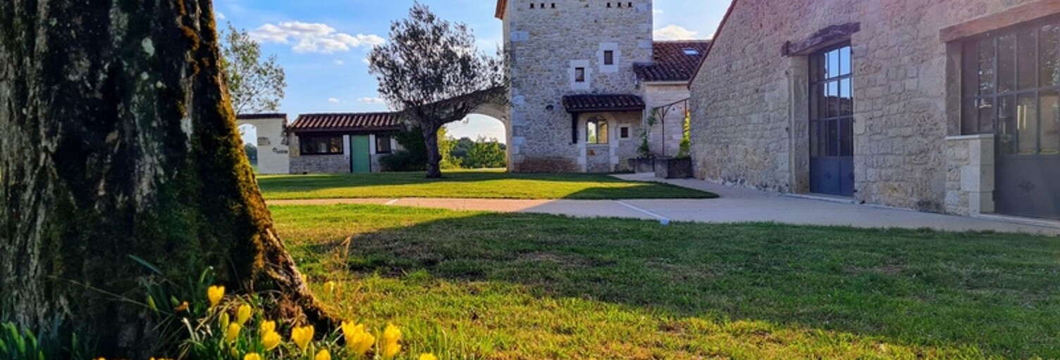 Maison 7 Pièces 500 m² à vendre à Mauroux (46700)