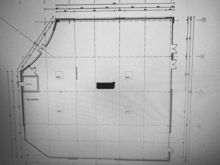 A louer proche de LILLE (59) - Bâtiment solo de 812 m2 - Effet d'enseigne - Axe passant — photo 1