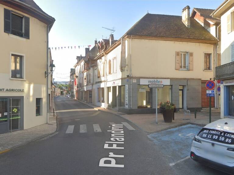 Immeuble à vendre LE PONT DE BEAUVOISIN (38) — photo 1