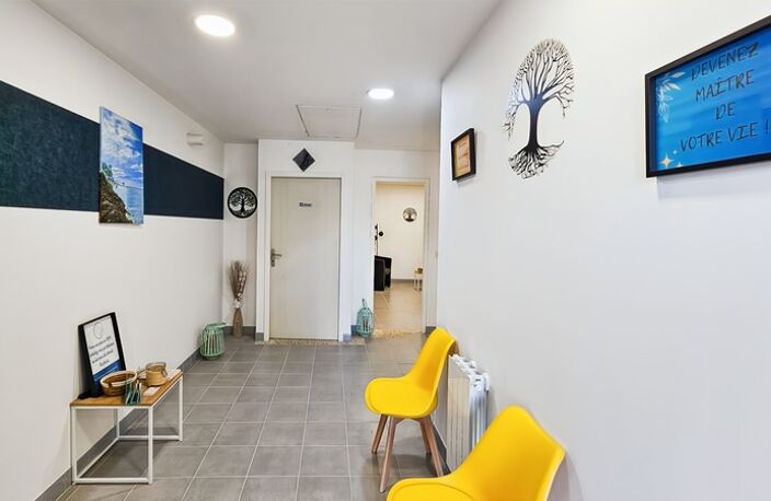 Local/bureau à vendre TARBES avec stationnement privatif (65) — photo 2