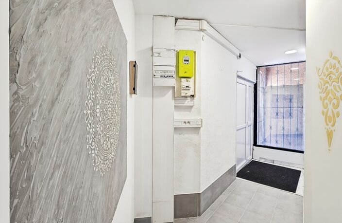 Local/bureau à vendre TARBES avec stationnement privatif (65) — photo 3