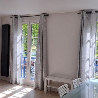 Appartement 4 pièces 1300 €