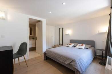 Appartement 1 pièces 827 €