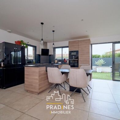 Maison 4 pièces 499000 €